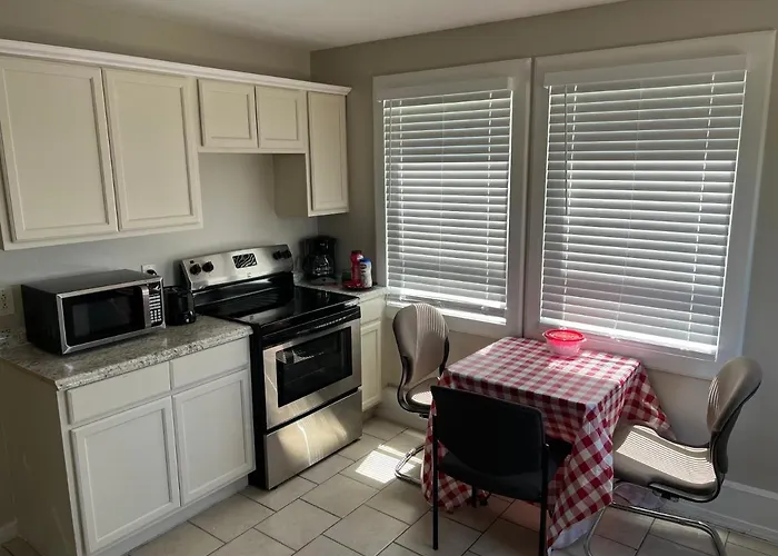 Near French Quarter Nice Two Bedrooms+